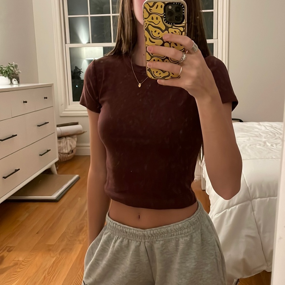 sunday best aritzia tee